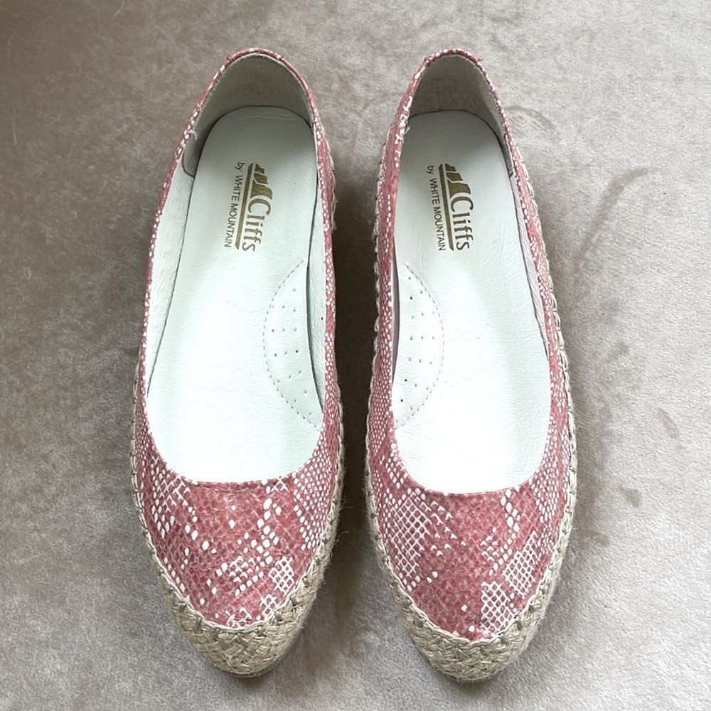 Super cute! Cliffs Sz 8 Pink Reptile Jute Trim Flats EUC!! - Picture 2 of 9